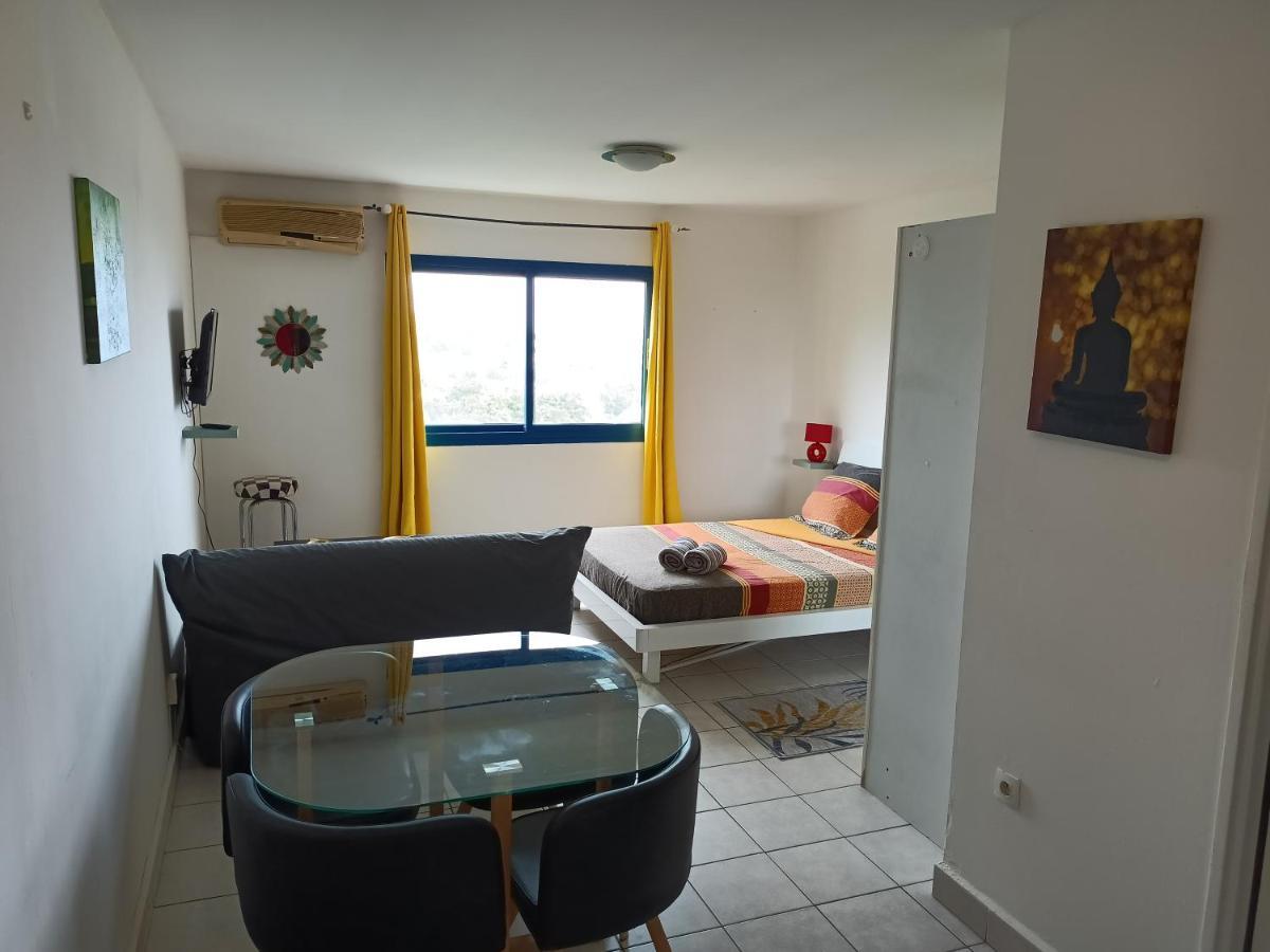 Entre Mer Et Montagne, Appartement Climatise, Vue Mer, Wifi 생트 마리 외부 사진