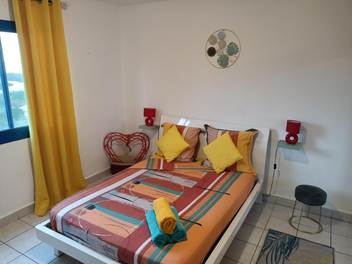 Entre Mer Et Montagne, Appartement Climatise, Vue Mer, Wifi 생트 마리 외부 사진