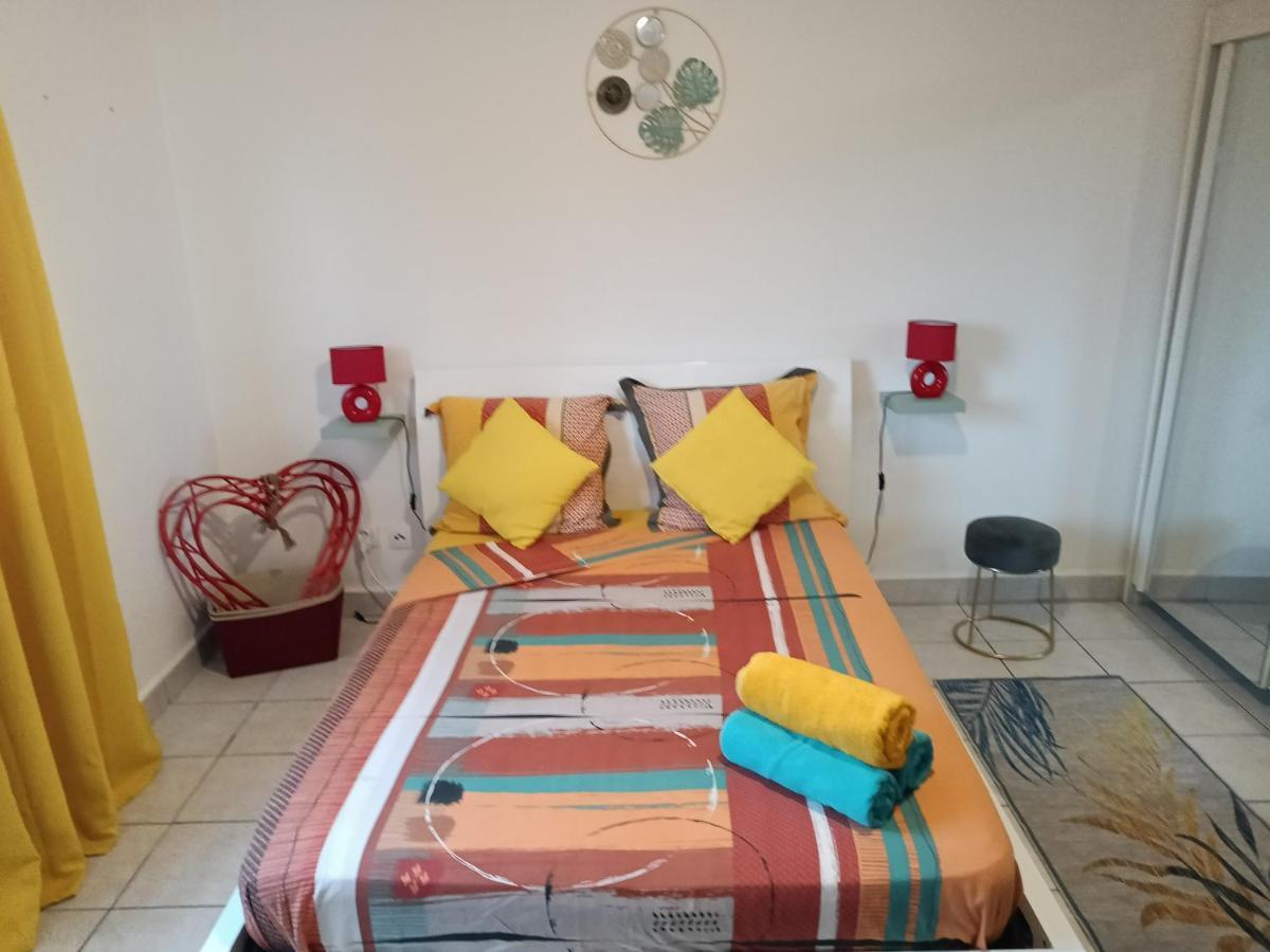 Entre Mer Et Montagne, Appartement Climatise, Vue Mer, Wifi 생트 마리 외부 사진
